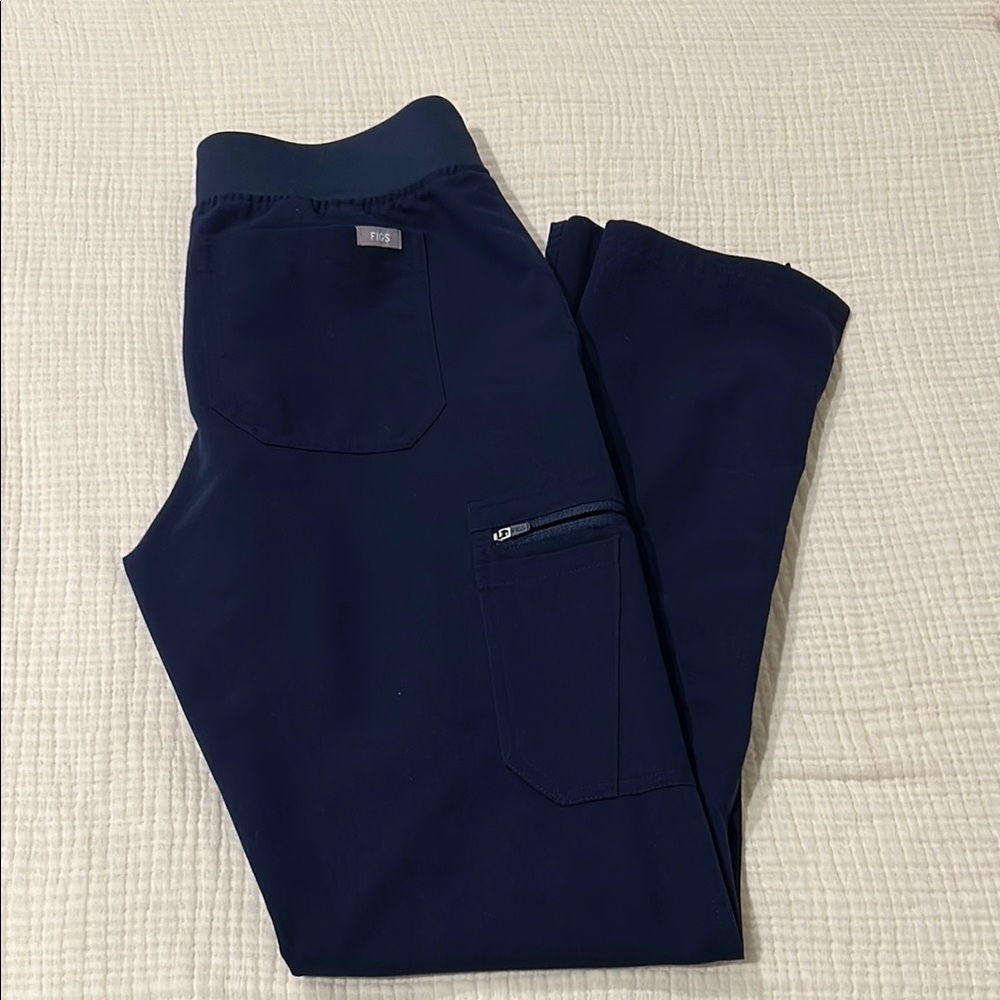 Figs Women’s Yola Navy Scrub Pants